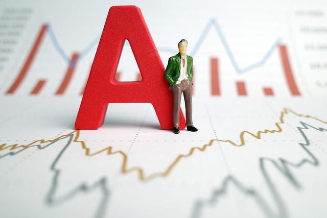 炒股软件收费标准_炒股软件收费的哪个好用_收费炒股软件值得买吗
