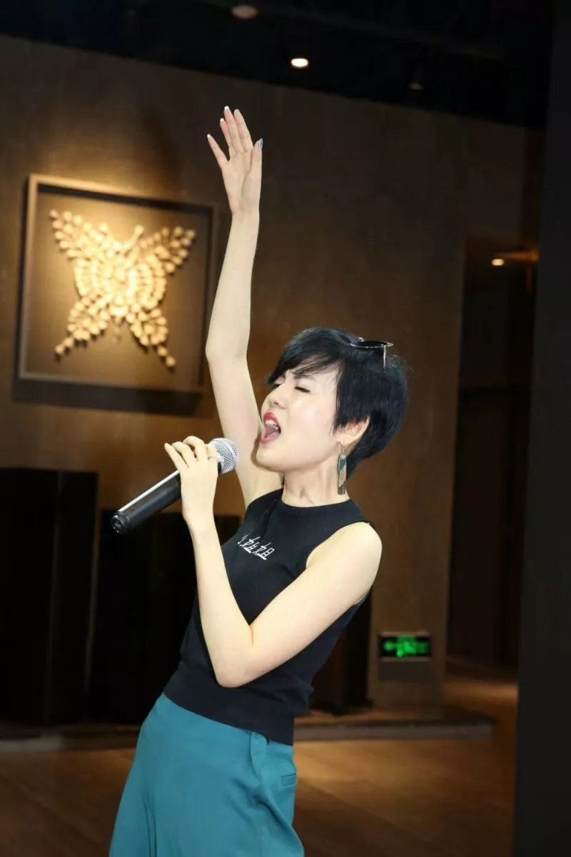 女神留声机 综艺-女神留声机:音乐魅力大比拼,看明星们的隐藏歌唱实力 女神留声机 综艺-女神留声机:音乐魅力大比拼,看明星们的隐藏歌唱实力